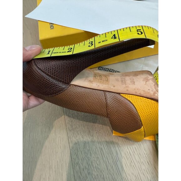 Fendi Peep-Toe, Color-blocked Platform Pumps, size EU 37 - Picture 14 of 16